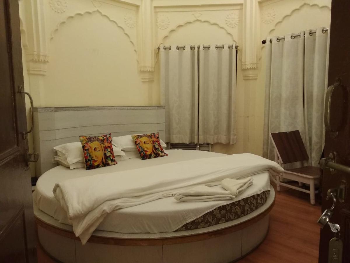Dwivedi Hotels Hotel Elena Bénarès Extérieur photo