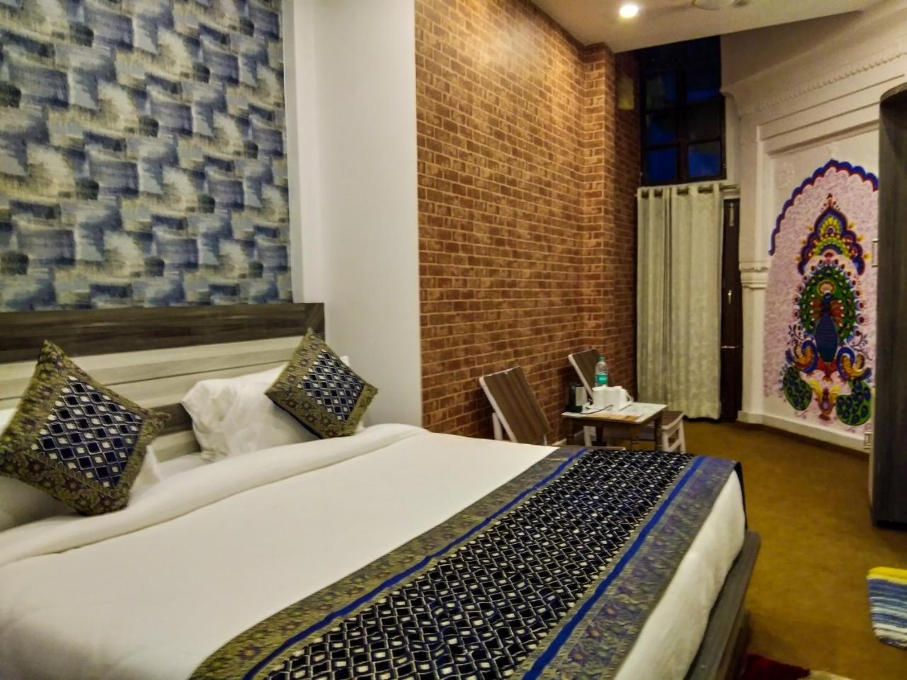 Dwivedi Hotels Hotel Elena Bénarès Extérieur photo