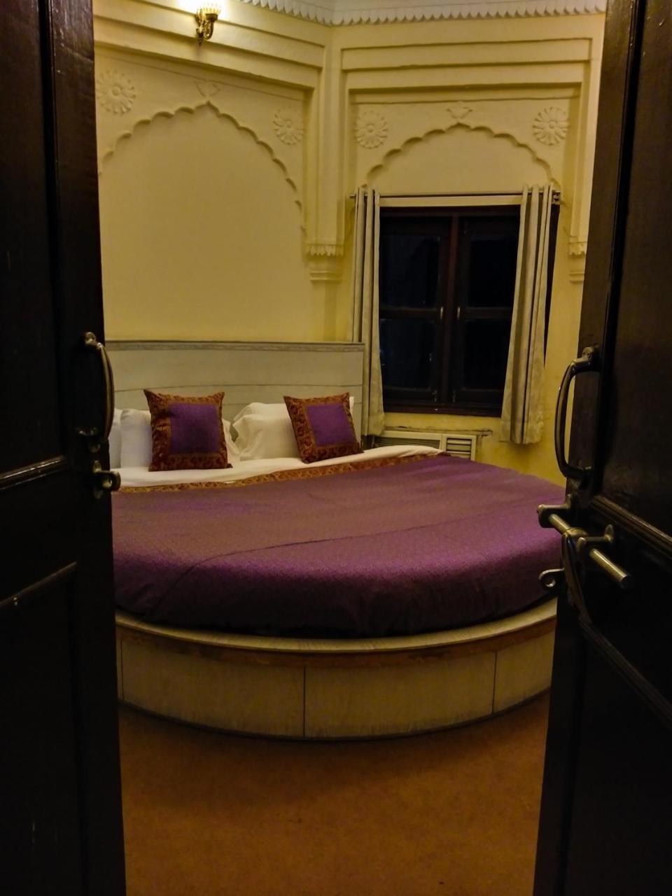 Dwivedi Hotels Hotel Elena Bénarès Extérieur photo