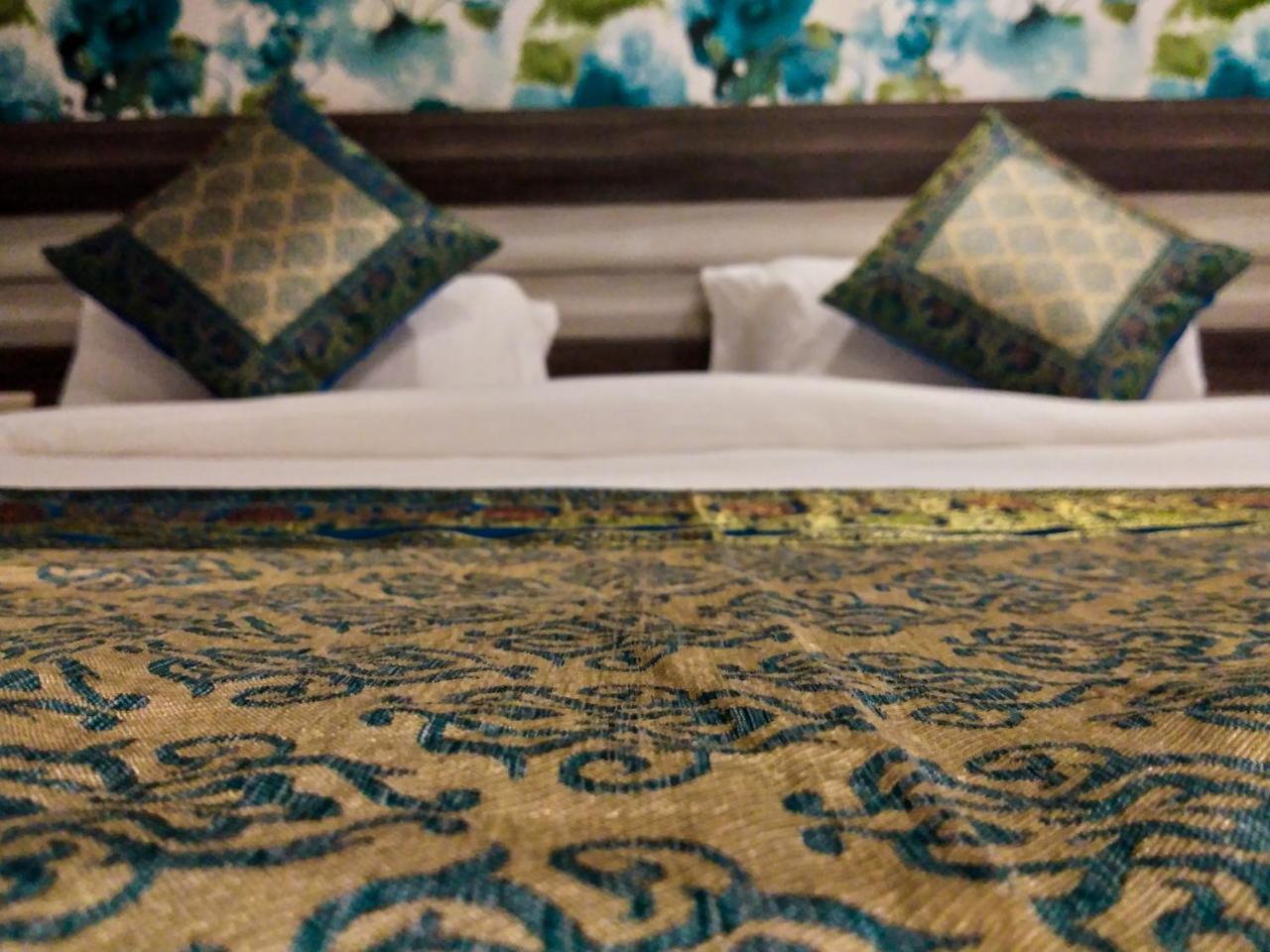 Dwivedi Hotels Hotel Elena Bénarès Extérieur photo