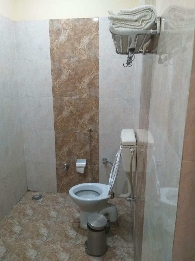 Dwivedi Hotels Hotel Elena Bénarès Extérieur photo
